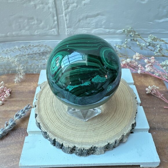 Gorgeous Malachite Sphere from the Congo - Picture 3 of 10